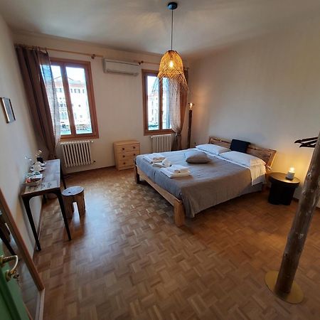 Residenza La Veranda A Rialto Венеция Екстериор снимка