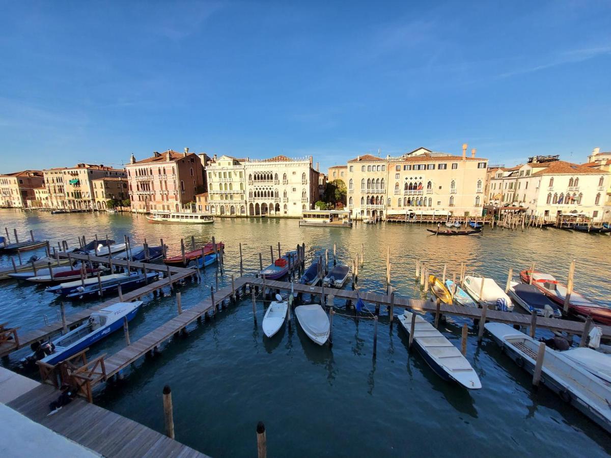 Residenza La Veranda A Rialto Венеция Екстериор снимка