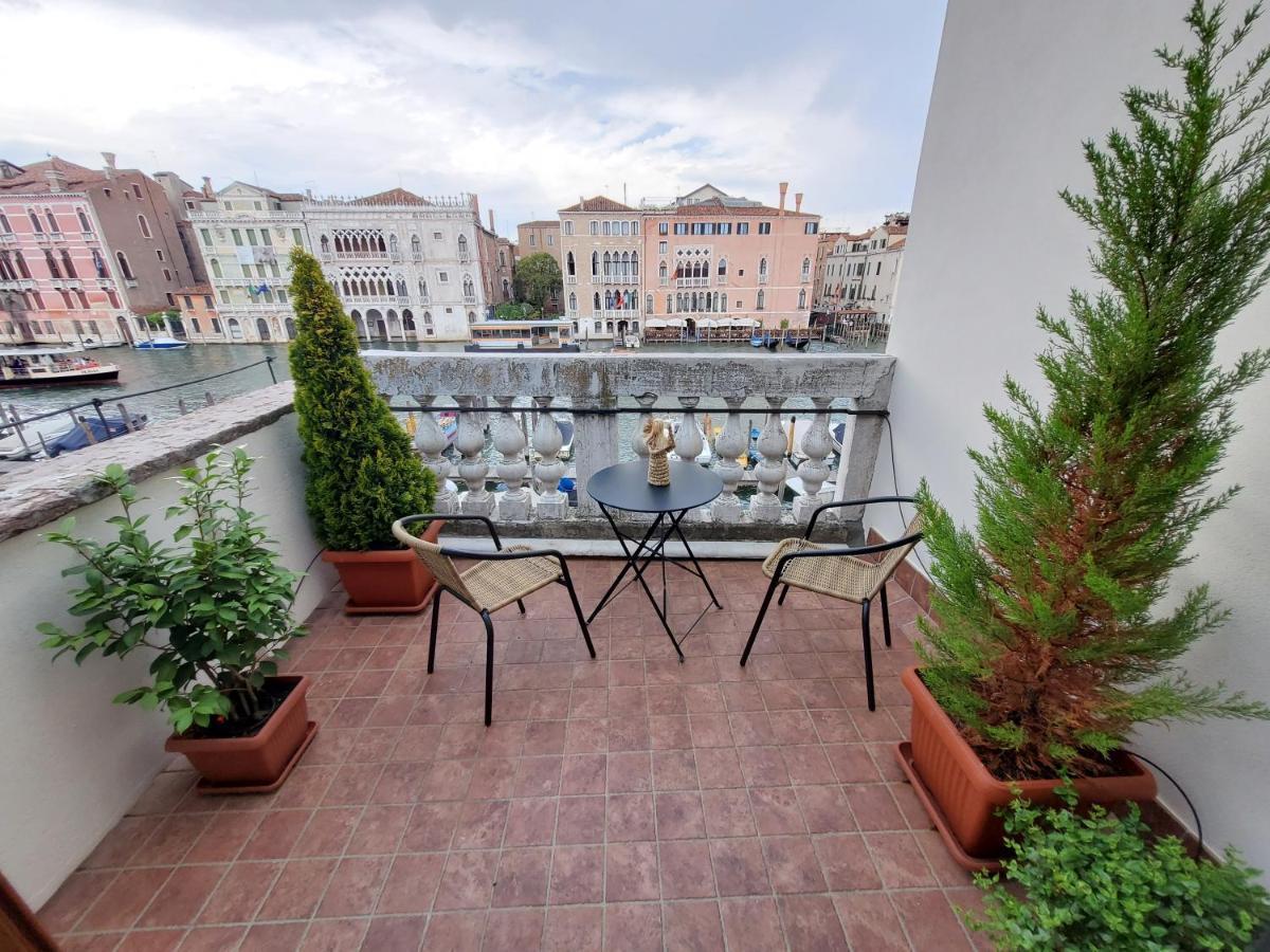 Residenza La Veranda A Rialto Венеция Екстериор снимка